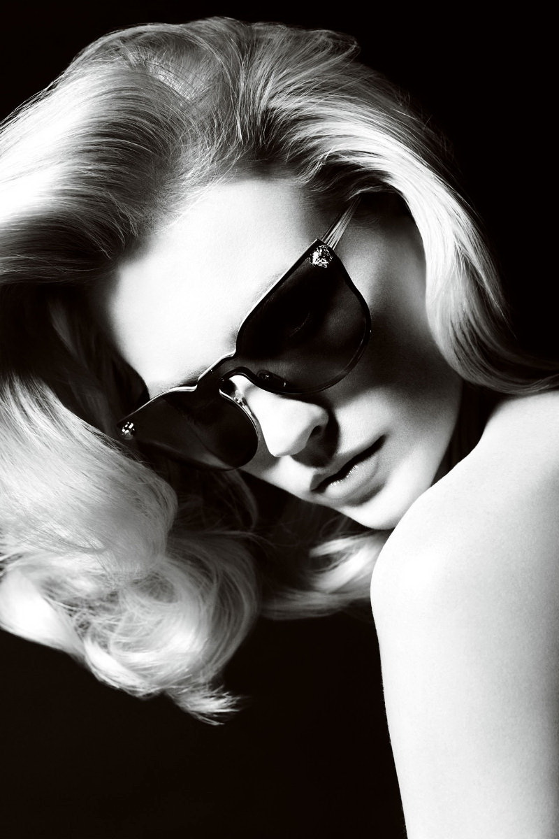 Versace 2011ďVDƬ