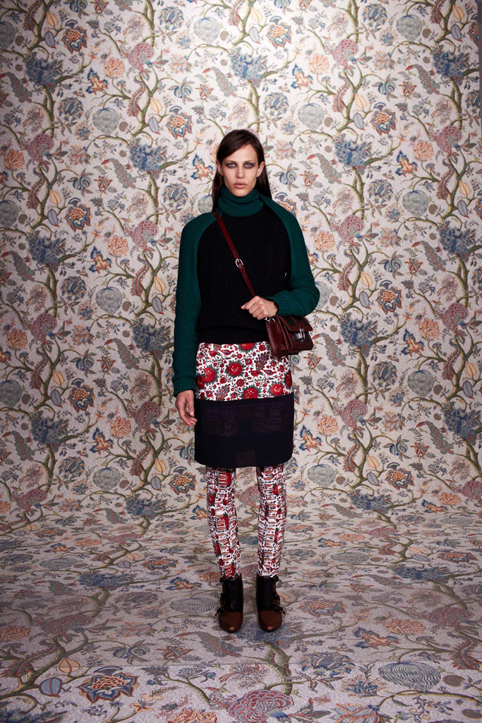 Balenciaga 2011ϵиDƬ