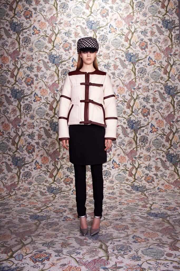 Balenciaga 2011ϵиDƬ