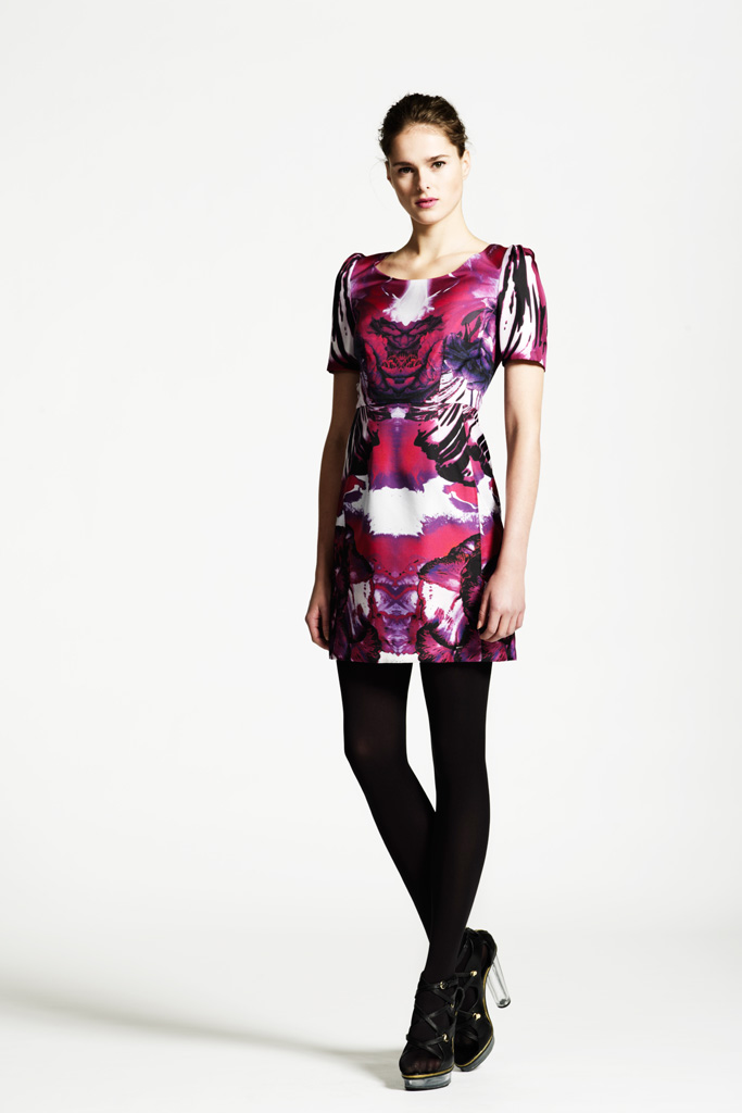 Temperley London 2011ϵиDƬ