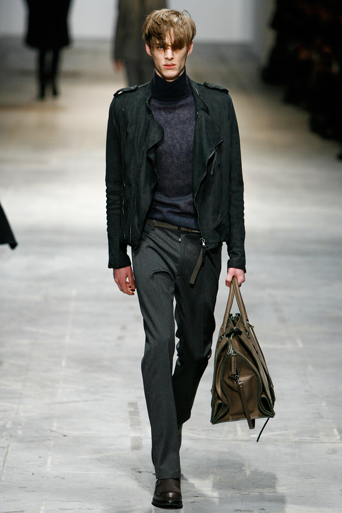 Costume National 2011ﶬbDƬ