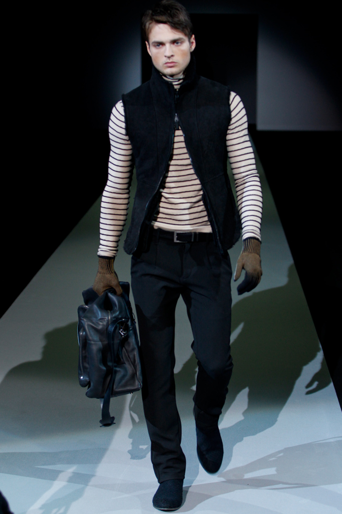 Emporio Armani 2011ﶬbDƬ