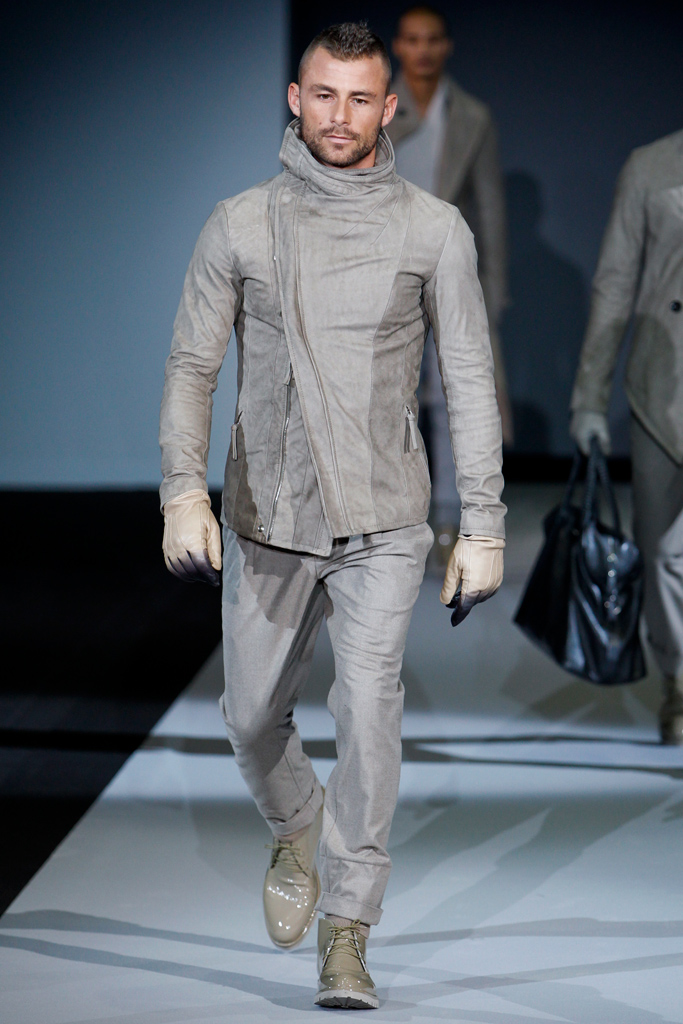 Emporio Armani 2011ﶬbDƬ