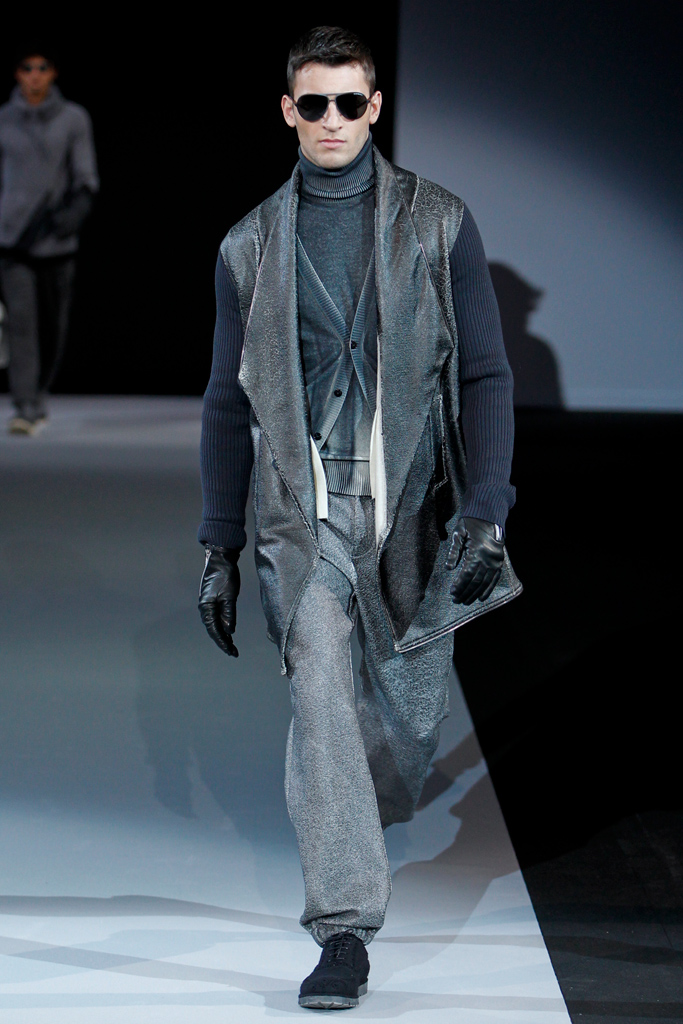 Emporio Armani 2011ﶬbDƬ