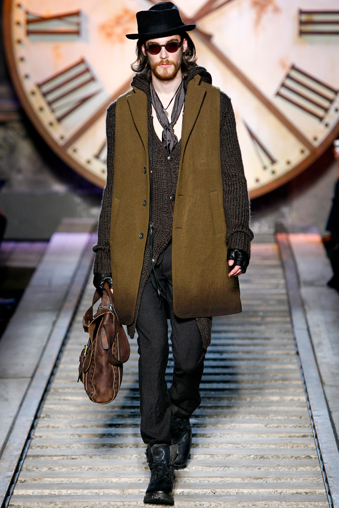 John Varvatos 2011ﶬbDƬ