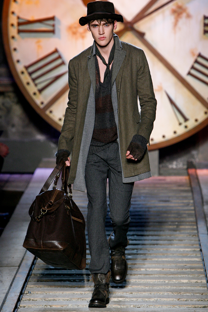 John Varvatos 2011ﶬbDƬ