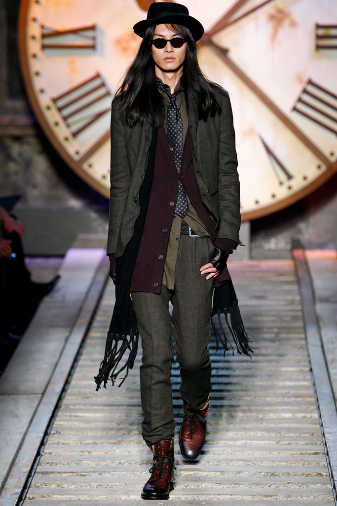 John Varvatos 2011ﶬbDƬ