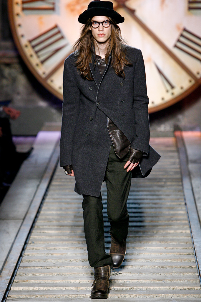 John Varvatos 2011ﶬbDƬ