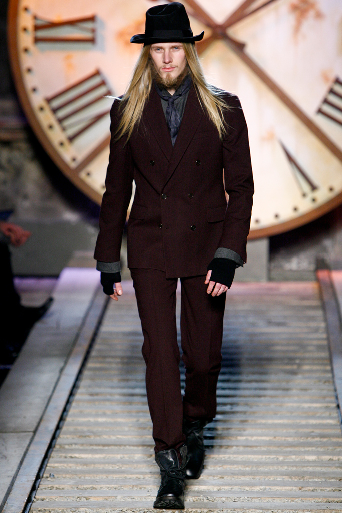 John Varvatos 2011ﶬbDƬ