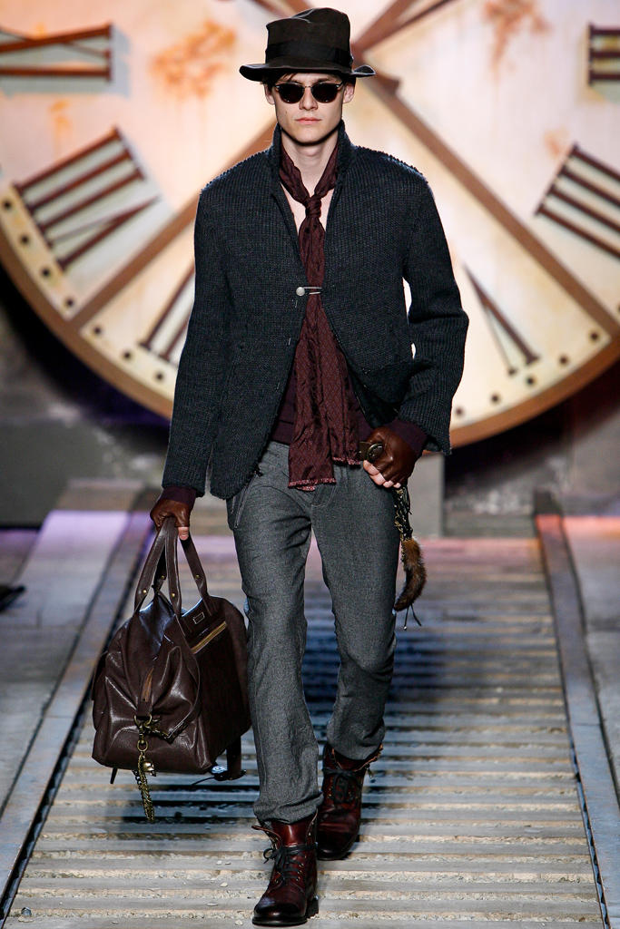 John Varvatos 2011ﶬbDƬ