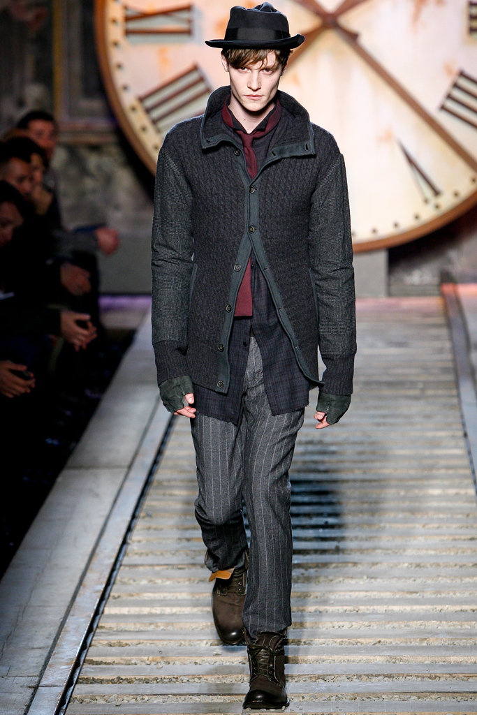 John Varvatos 2011ﶬbDƬ