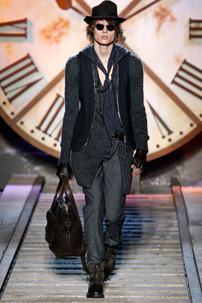 John Varvatos 2011ﶬbDƬ
