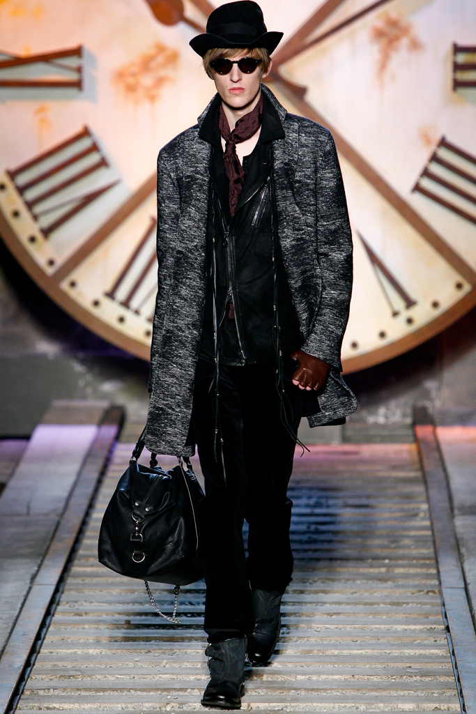 John Varvatos 2011ﶬbDƬ