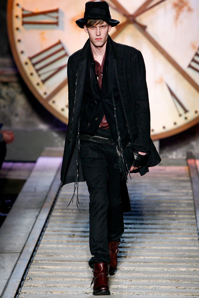 John Varvatos 2011ﶬbDƬ