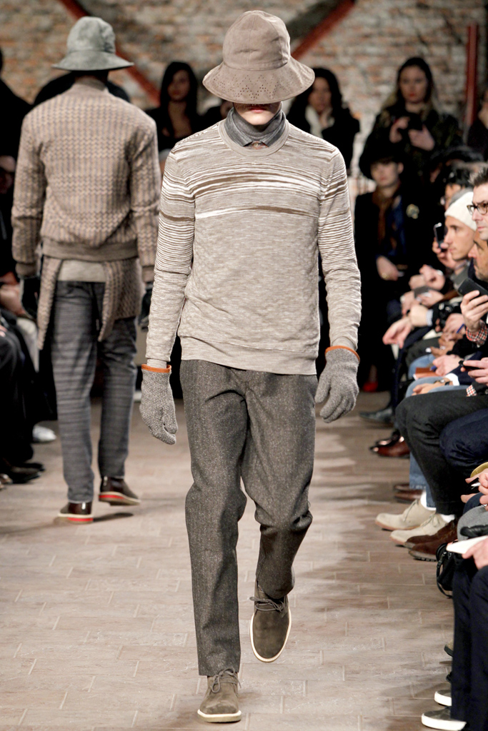 Missoni 2011ﶬbDƬ