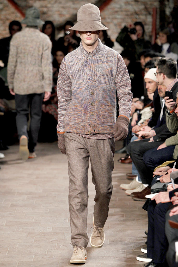 Missoni 2011ﶬbDƬ