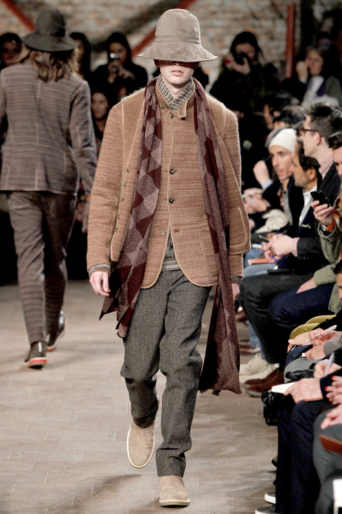 Missoni 2011ﶬbDƬ