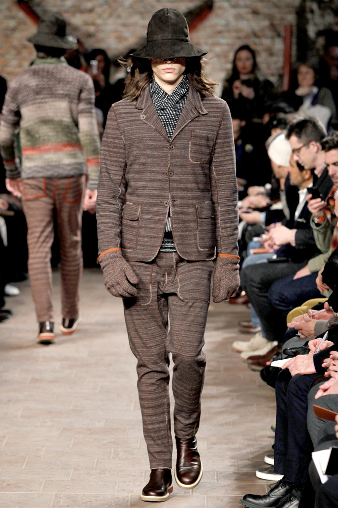 Missoni 2011ﶬbDƬ