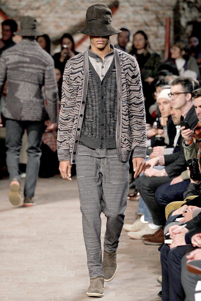 Missoni 2011ﶬbDƬ