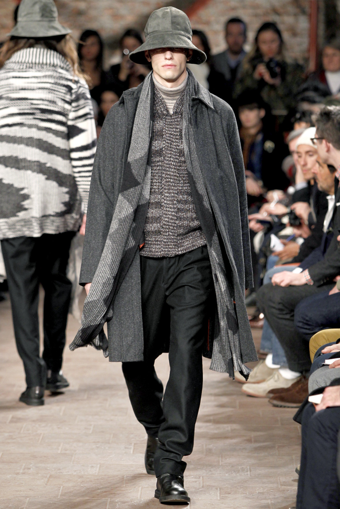 Missoni 2011ﶬbDƬ