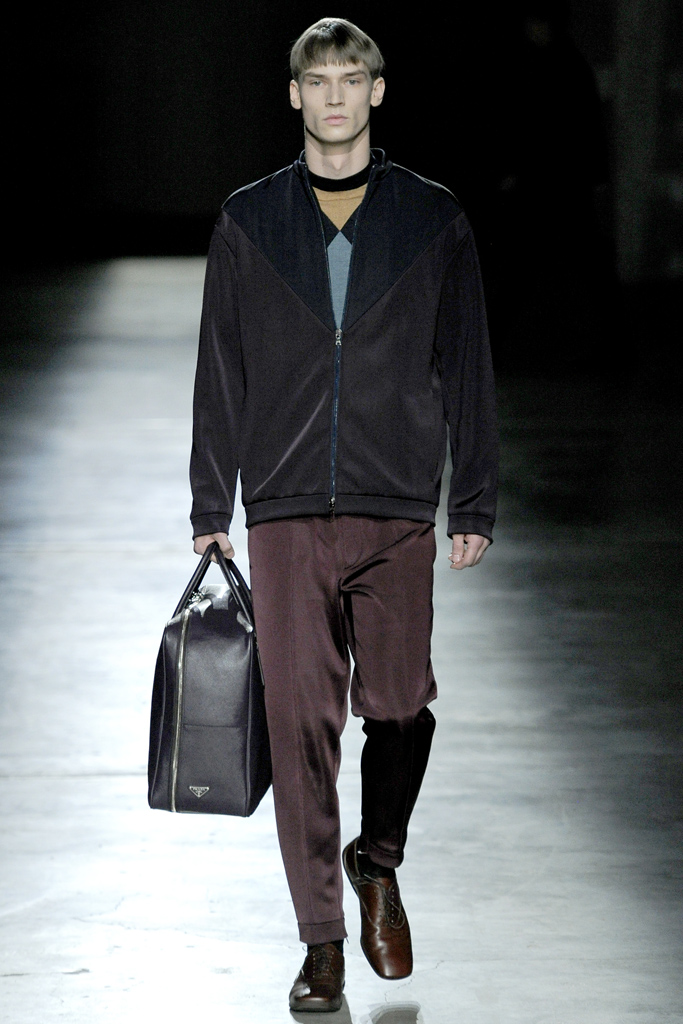 Prada 2011ﶬbDƬ