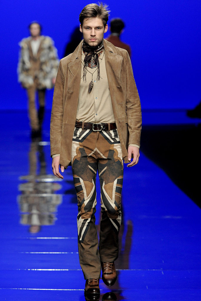 Roberto Cavalli 2011ﶬbDƬ