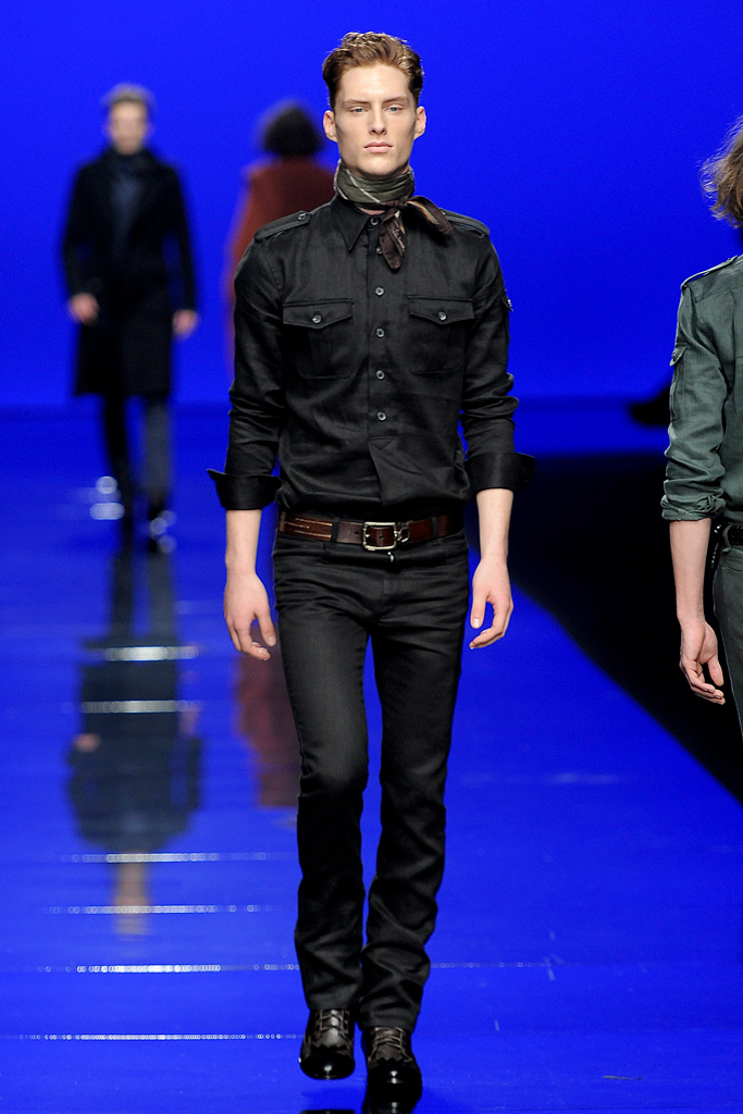 Roberto Cavalli 2011ﶬbDƬ