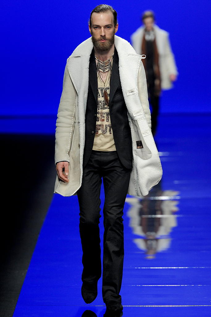 Roberto Cavalli 2011ﶬbDƬ