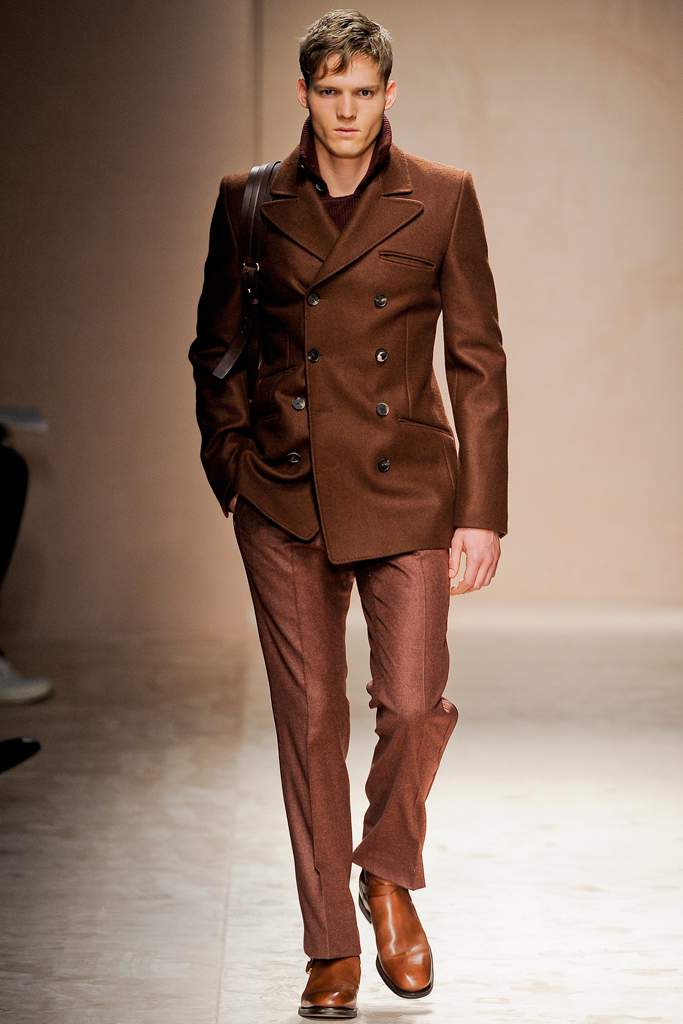 Salvatore Ferragamo 2011ﶬbDƬ