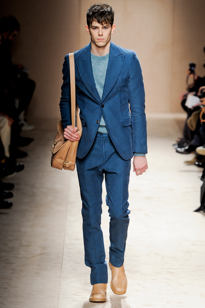 Salvatore Ferragamo 2011ﶬbDƬ