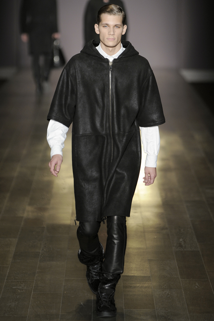 Trussardi 2011ﶬbDƬ