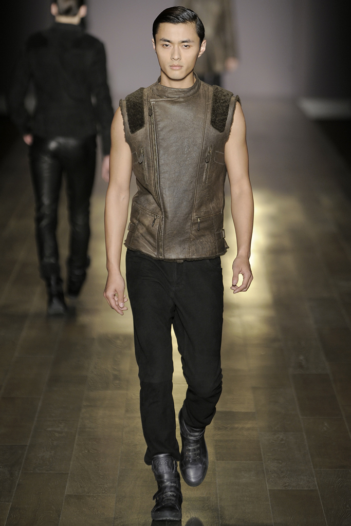 Trussardi 2011ﶬbDƬ