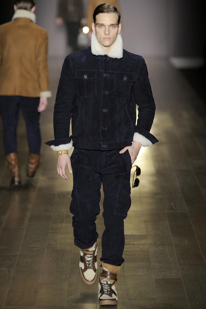 Trussardi 2011ﶬbDƬ