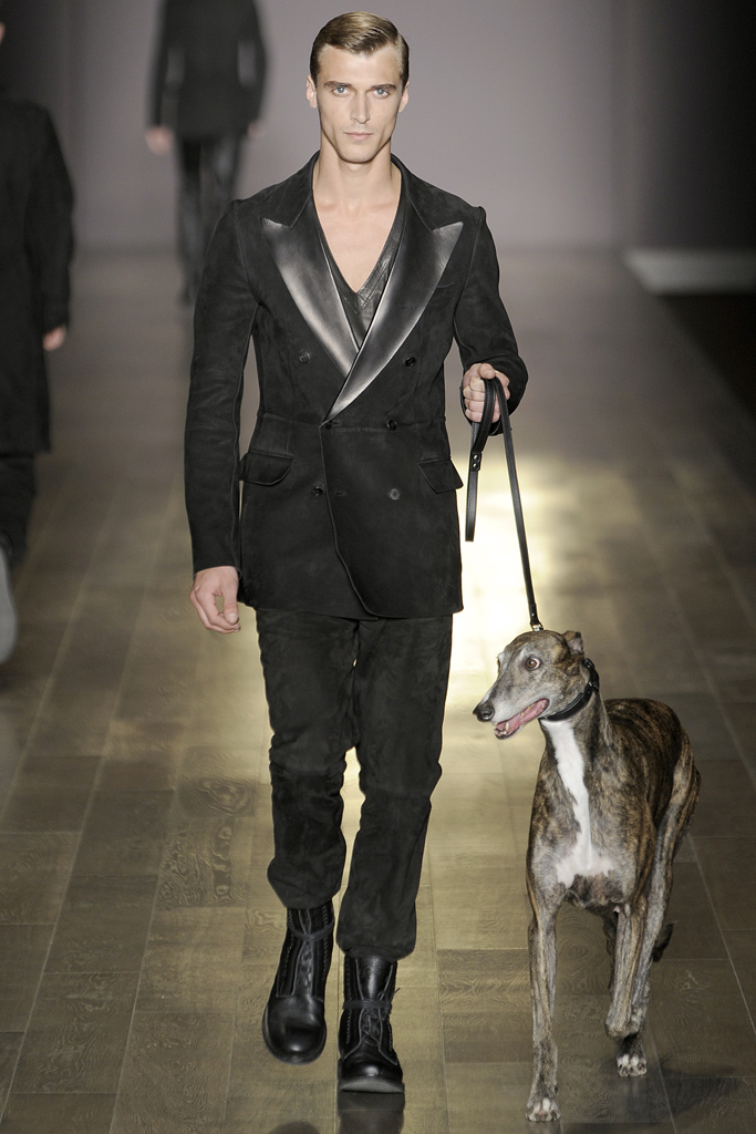 Trussardi 2011ﶬbDƬ