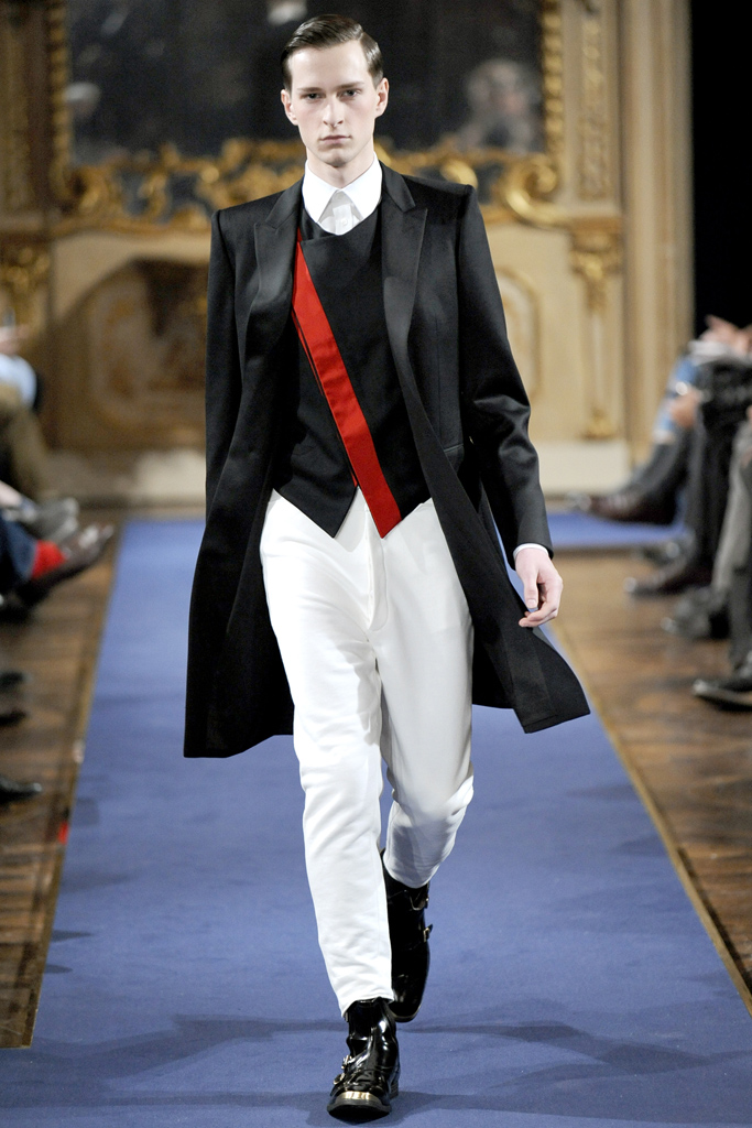 Alexander McQueen 2011 秋冬男裝高清圖片