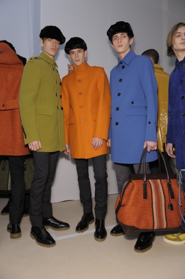 BURBERRY 2011 ﶬb_DƬ