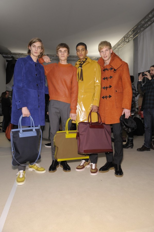 BURBERRY 2011 ﶬb_(ti)DƬ