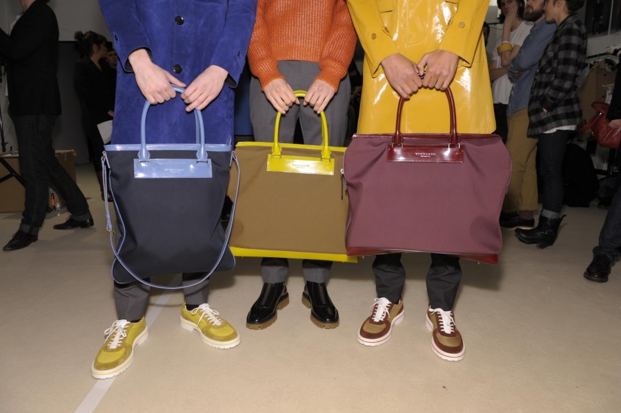 BURBERRY 2011 ﶬb_DƬ