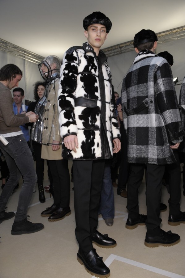 BURBERRY 2011 ﶬb_DƬ