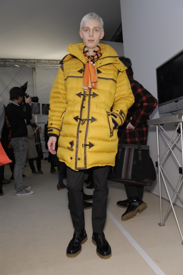 BURBERRY 2011 ﶬb_DƬ