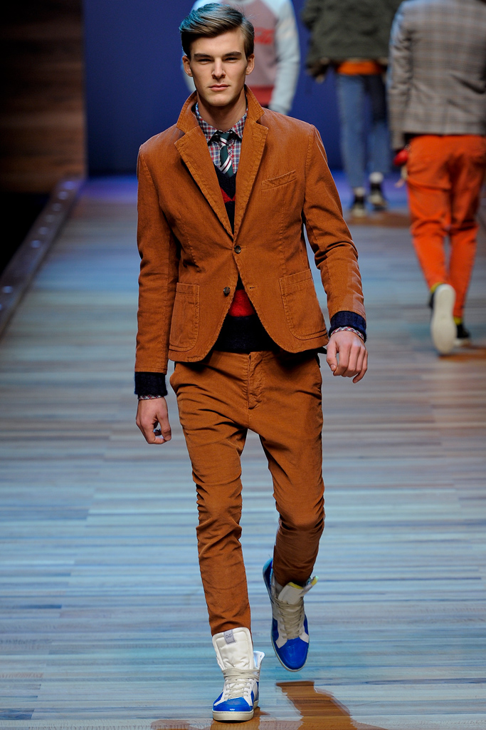 D&G 2011 ﶬbDƬ