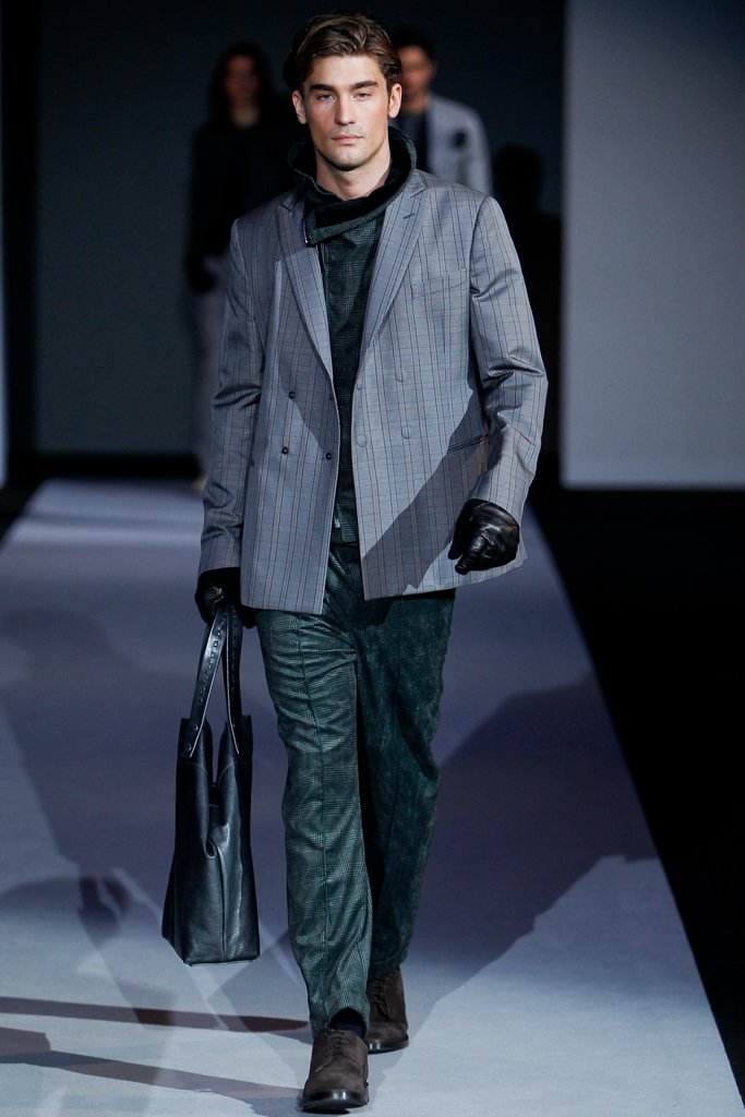 Giorgio Armani 2011 ﶬbDƬ