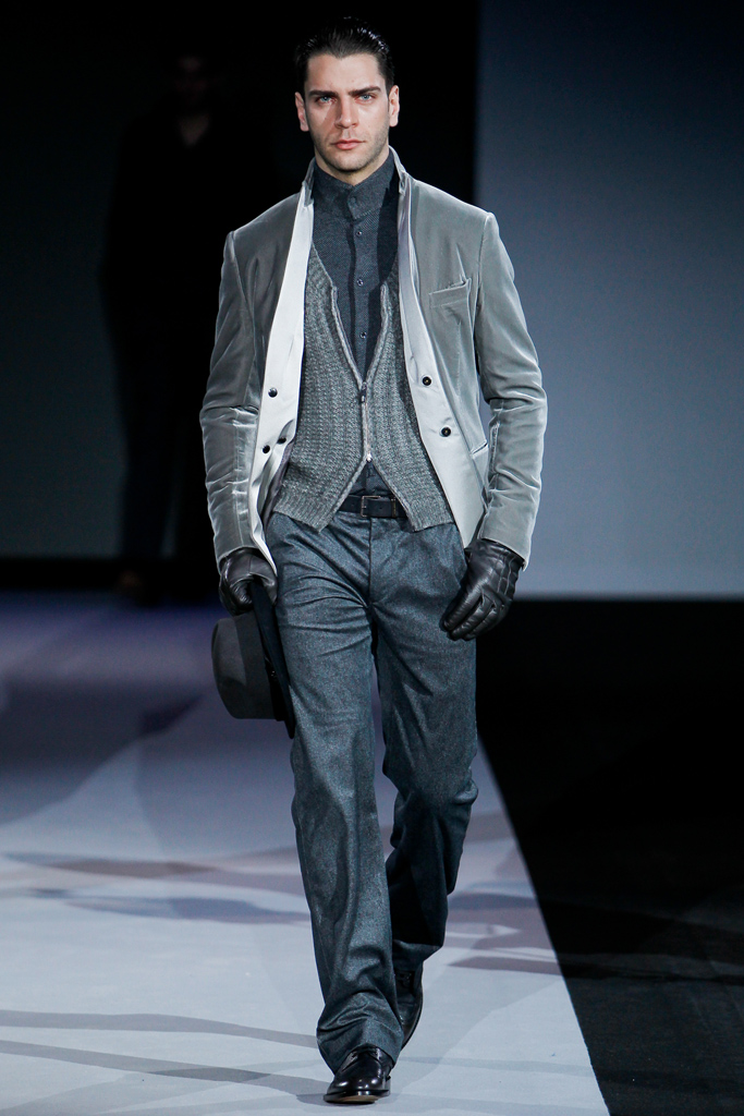 Giorgio Armani 2011 ﶬbDƬ