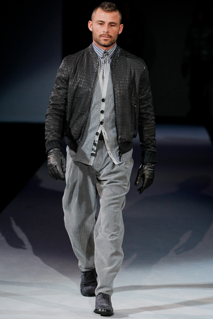 Giorgio Armani 2011 ﶬbDƬ