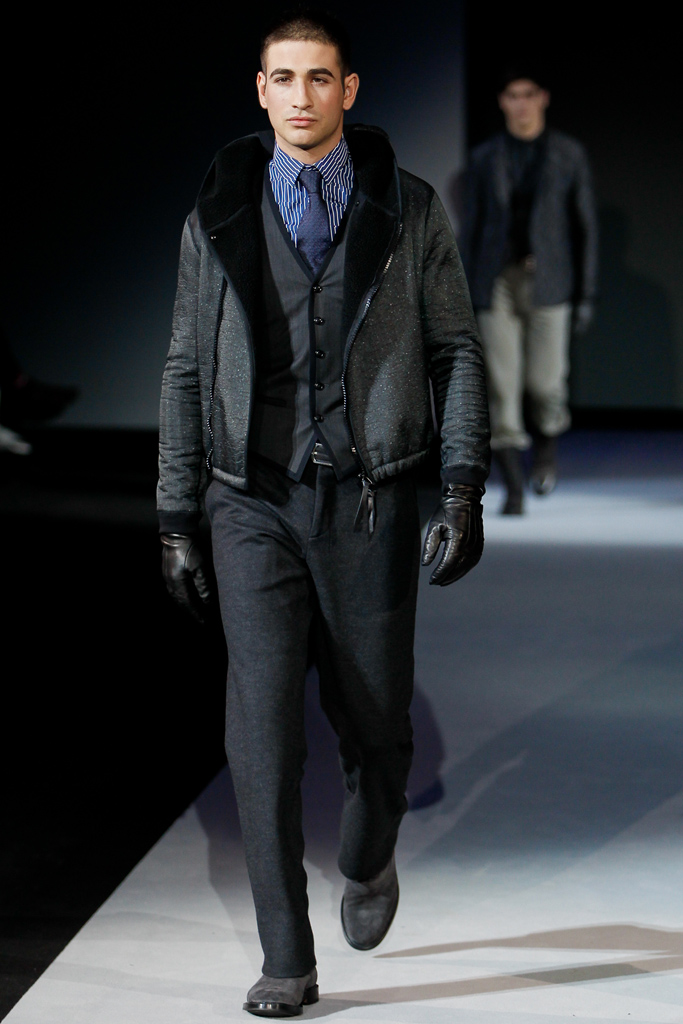 Giorgio Armani 2011 ﶬbDƬ