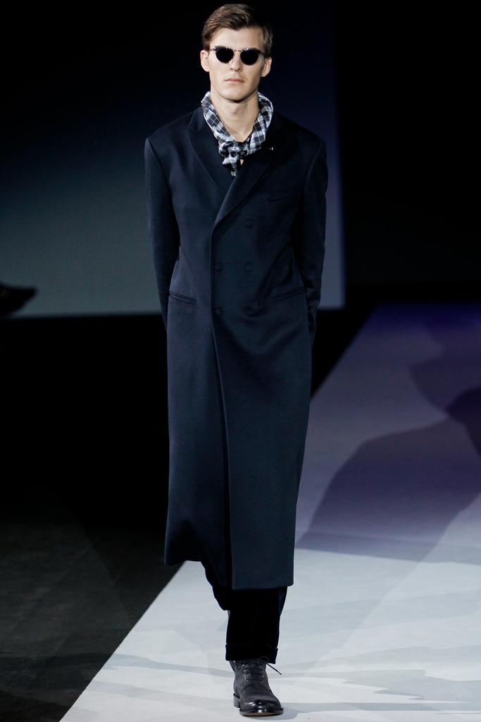 Giorgio Armani 2011 ﶬbDƬ