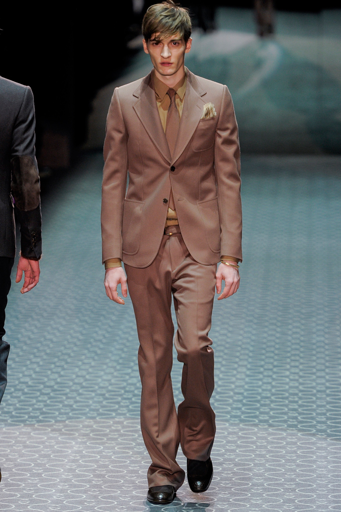 Gucci 2011 ﶬbDƬ