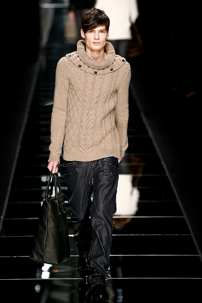 John Richmond 2011 ﶬbDƬ