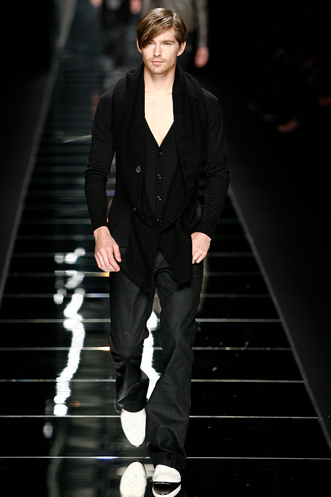 John Richmond 2011 ﶬbDƬ
