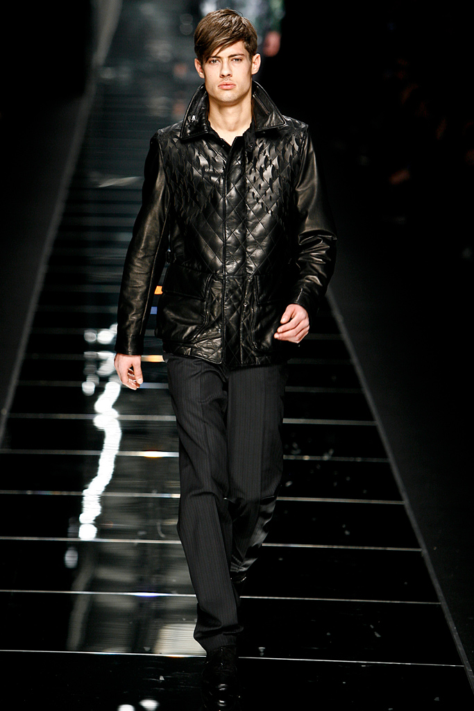 John Richmond 2011 ﶬbDƬ